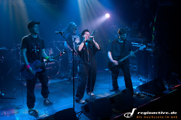 underbase (live in Hamburg, 2010)