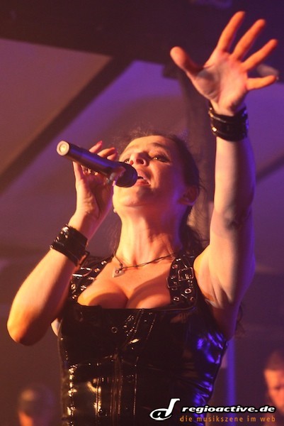 Julia Neigel (live in Basthorst, 2010)