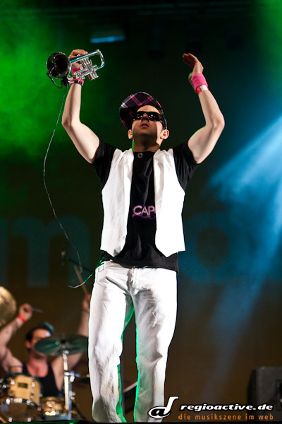 Capones (live in Darmstadt, 2010)